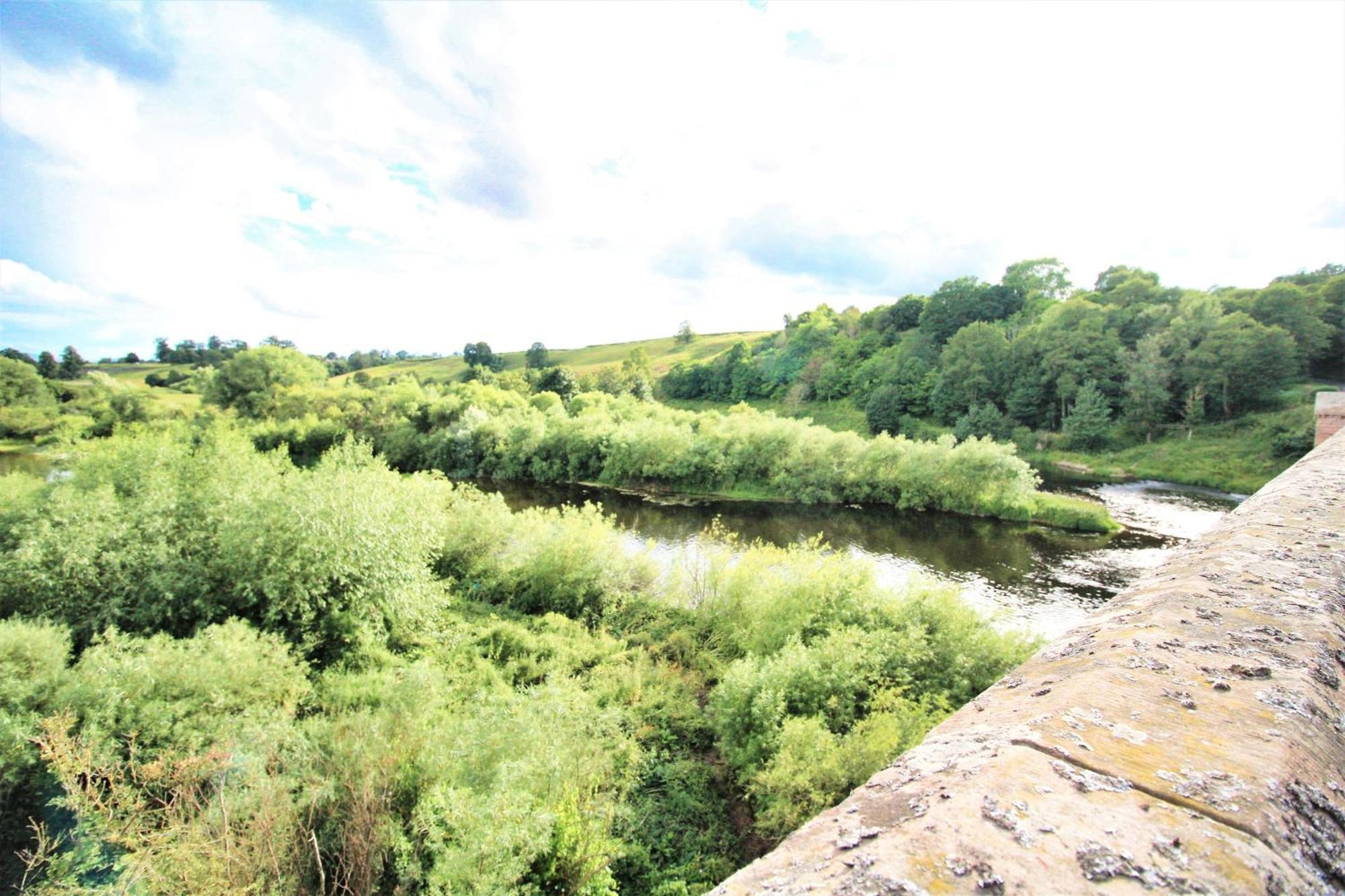 Norham Cottage: Rural Retreat With Access And Dog-friendly Amenities