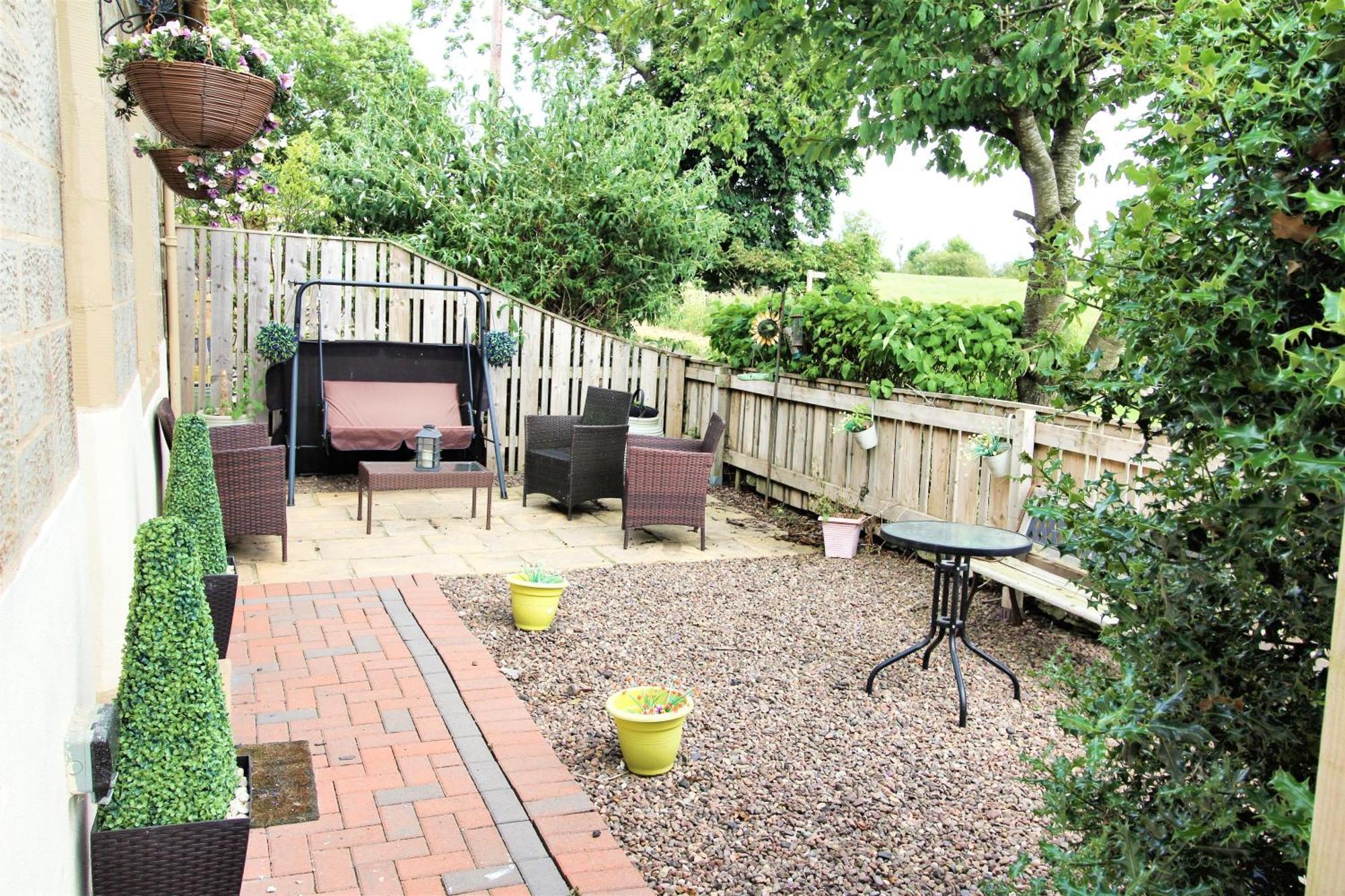 Norham Cottage: Rural Retreat With Access And Dog-friendly Amenities Holiday home *