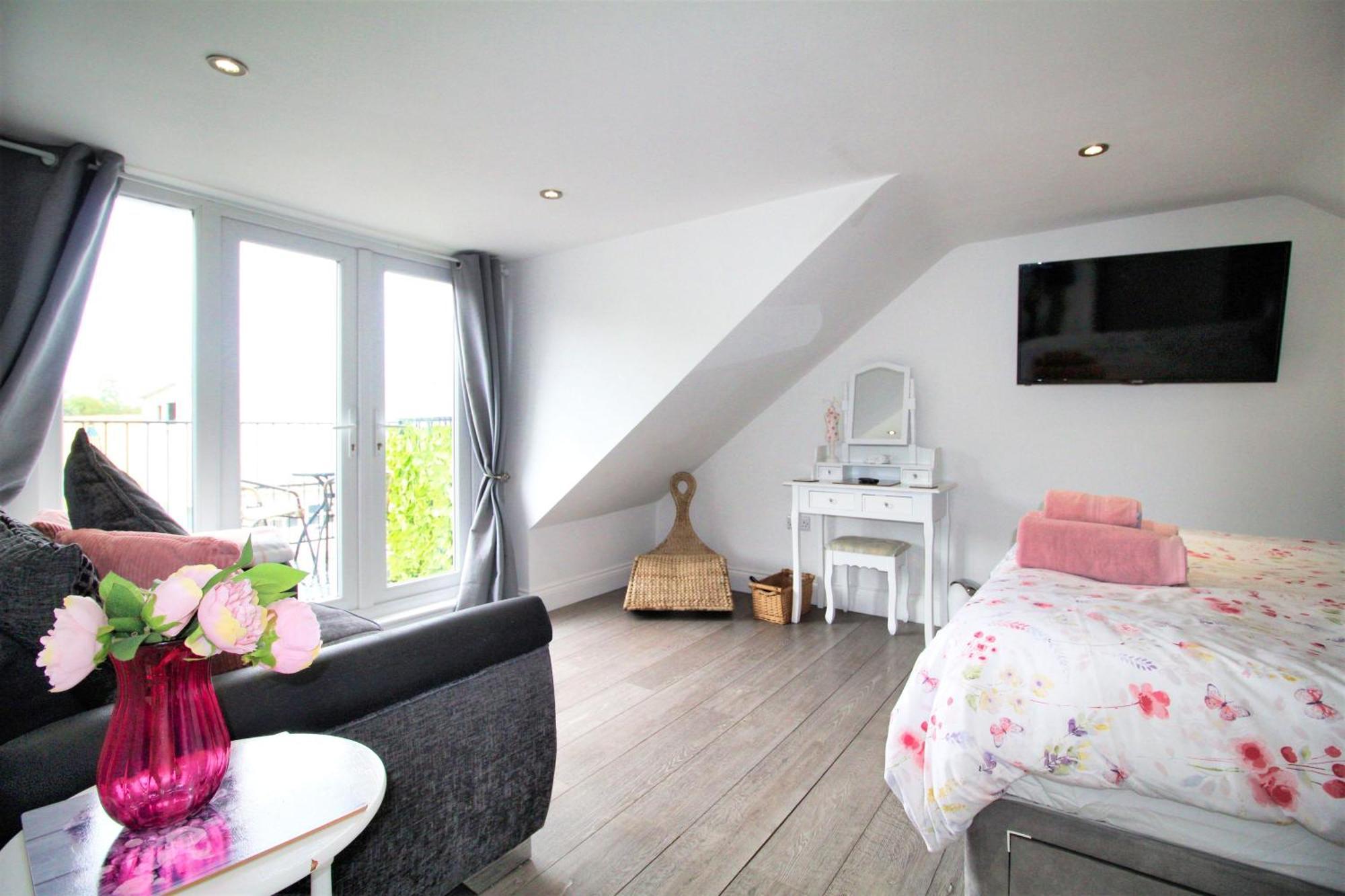 Holiday home Norham Cottage: Rural Retreat With Access And Dog-friendly Amenities *