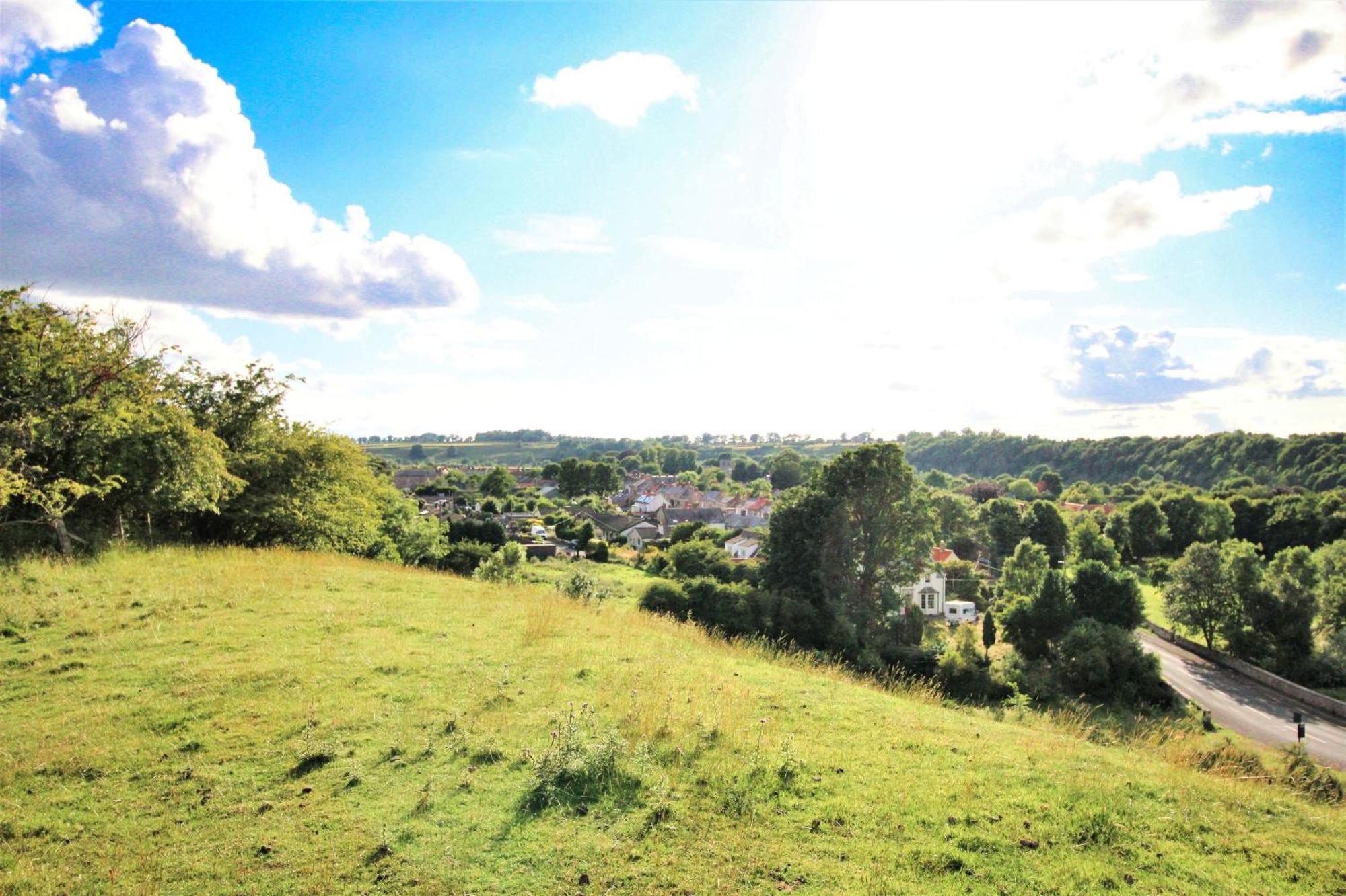 Holiday home Norham Cottage: Rural Retreat With Access And Dog-friendly Amenities